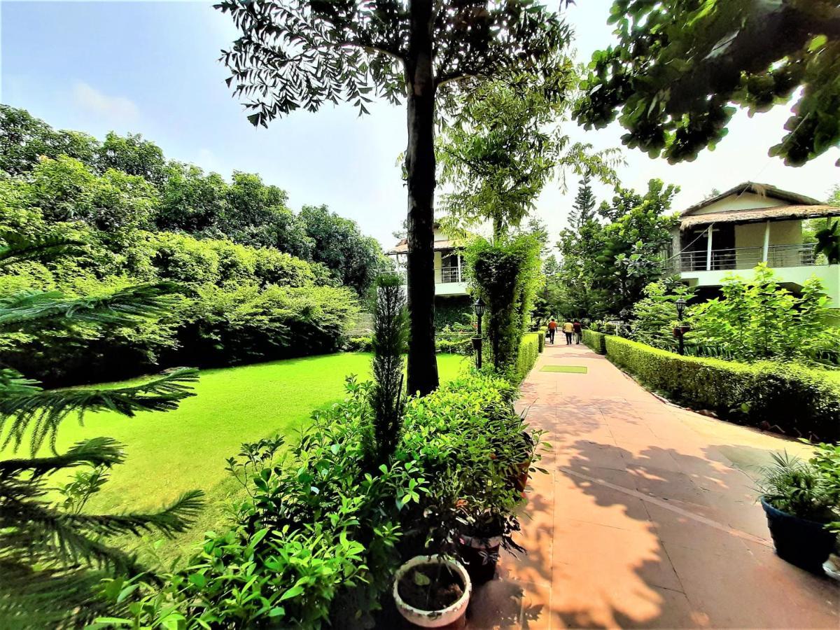 Wood Castle Spa & Resort Dhikuli Bagian luar foto